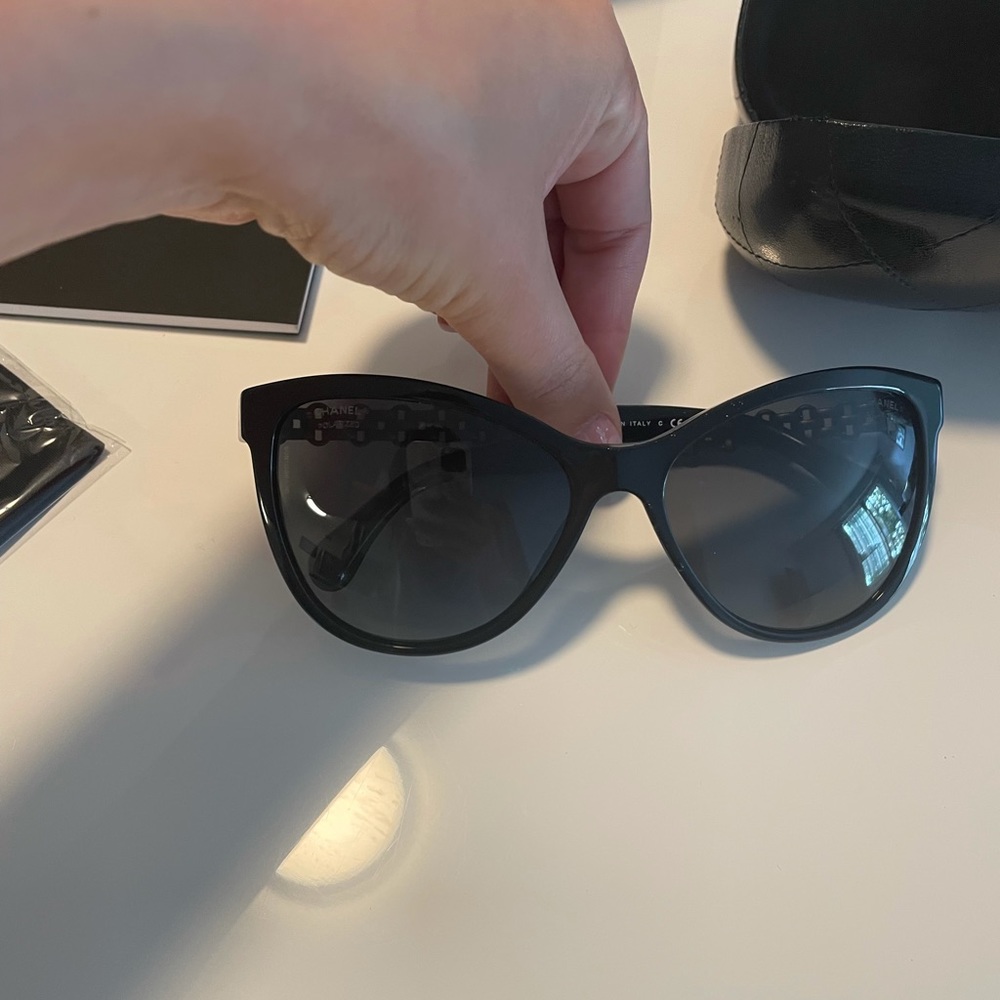 CHANEL SUNGLASSES